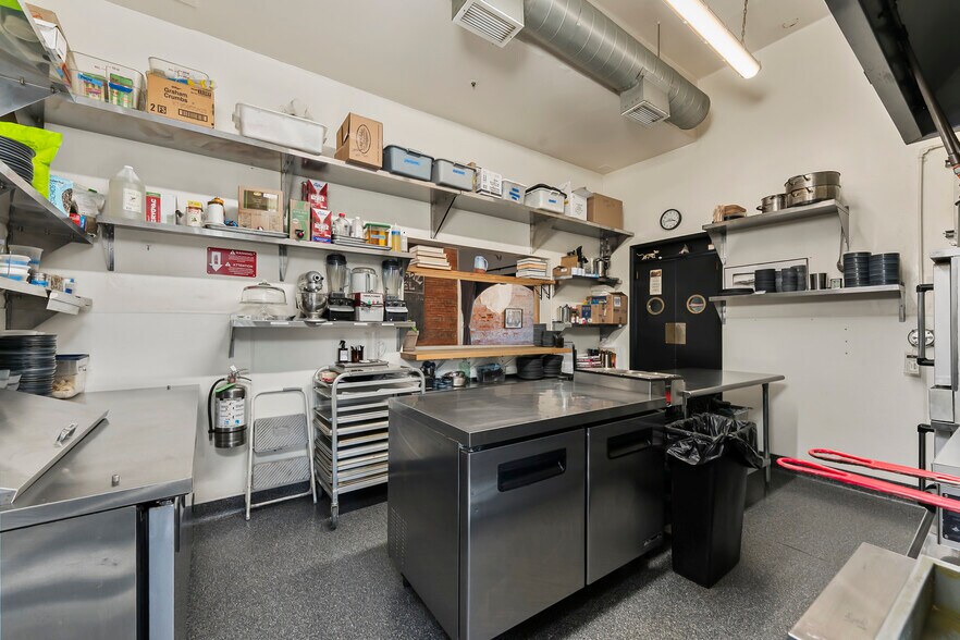 More Photos Of 14202 S State Highway 49, Amador City Hotel For Sale