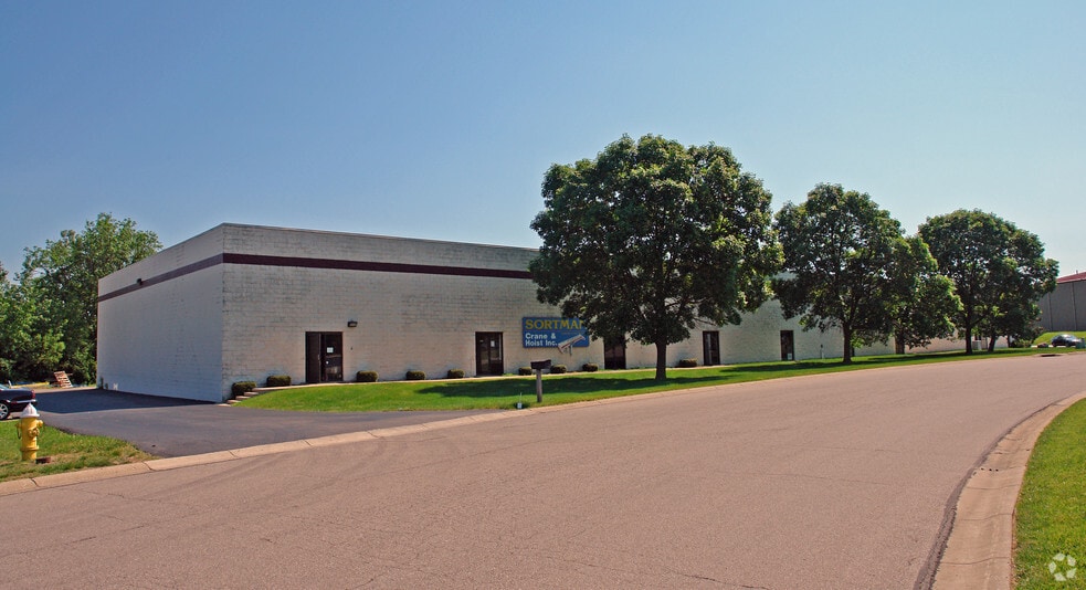 Primary Photo Of 911 Senate Dr, Dayton Warehouse For Lease