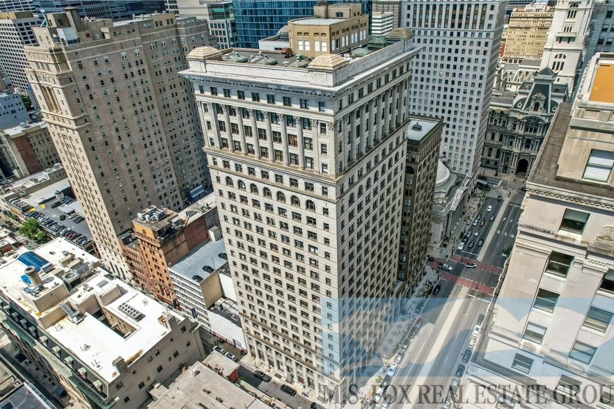 More Photos Of 100 S Broad St, Philadelphia Office For Lease