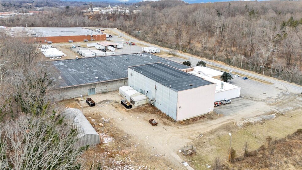 More Photos Of 650 Frith Dr, Ridgeway Manufacturing For Lease