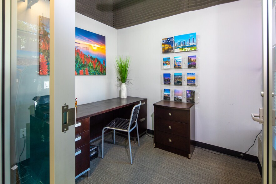 More Photos Of 871-875 G St, San Diego Apartments For Sale