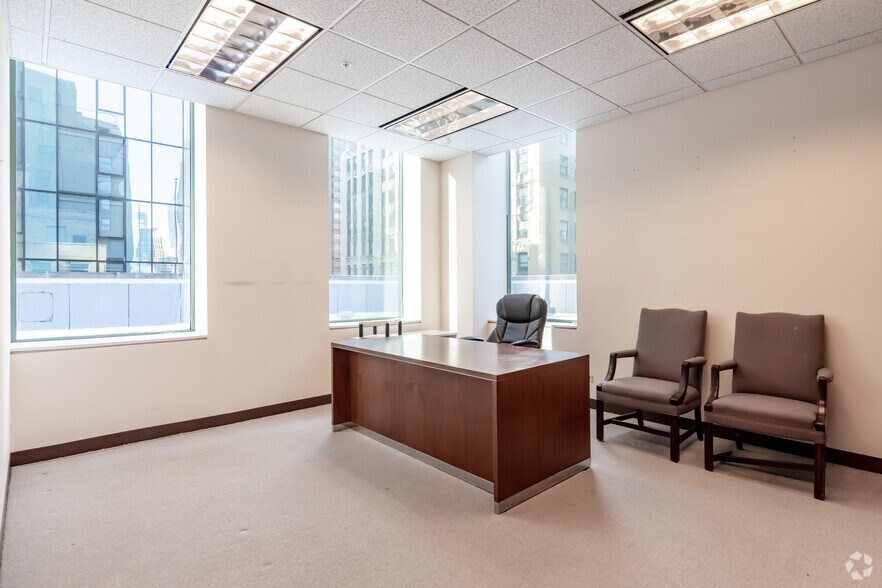 Photo of 17th Floor Ste 1700