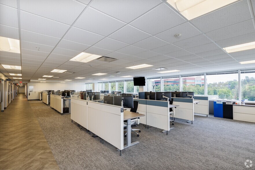 More Photos Of 1187 Thorn Run Rd, Moon Township Office For Sale