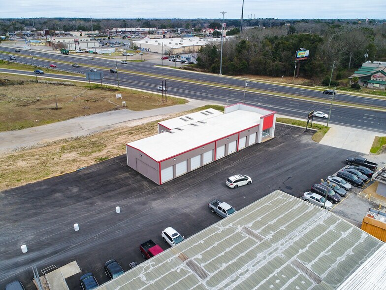 More Photos Of 8969 Pensacola Blvd, Pensacola Auto Repair For Sale