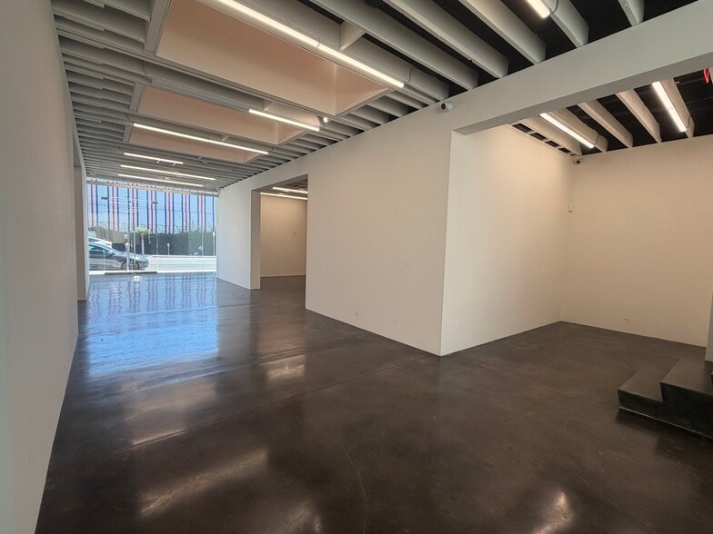 More Photos Of 8115 Melrose Ave, Los Angeles Storefront Retail Office For Lease