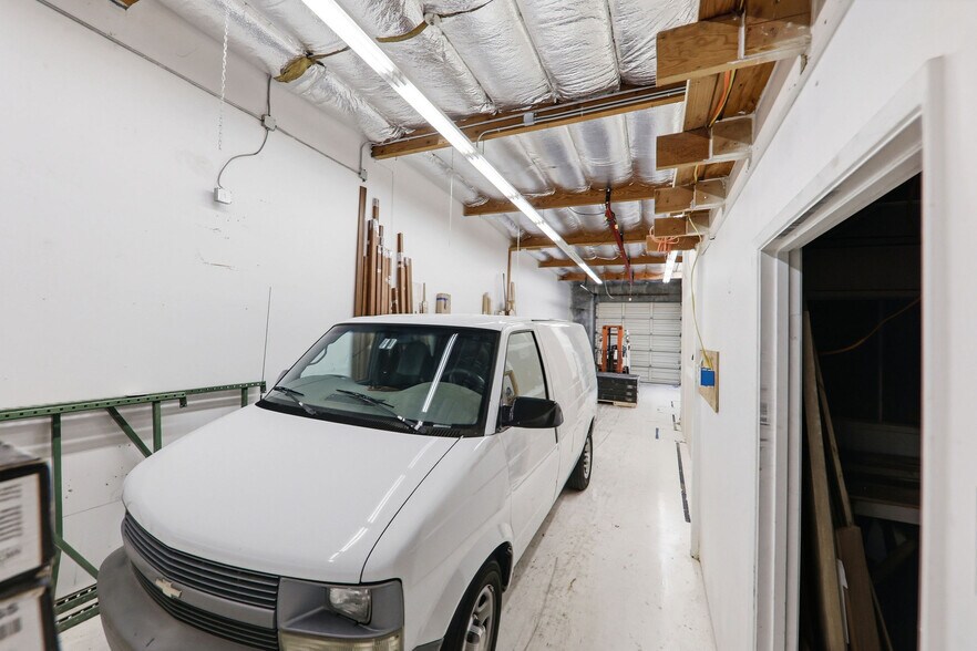 More Photos Of 100 N Hill Dr, Brisbane Light Manufacturing For Sale