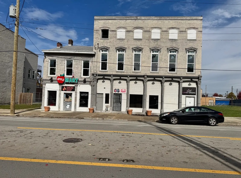 More Photos Of 1521-1527 W Market St, Louisville Storefront For Sale