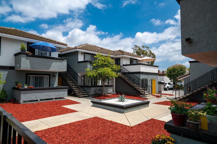 More Photos Of 875 N Olive St, Orange Apartments For Sale