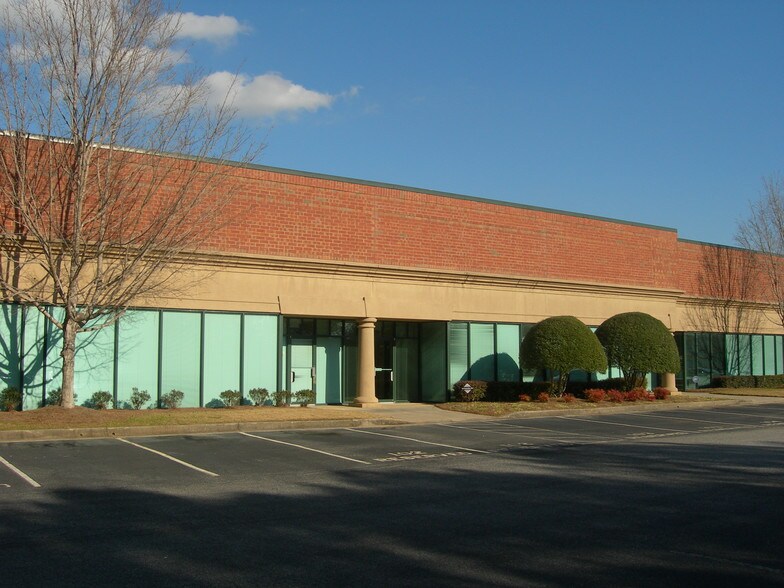 More Photos Of 1005 Alderman Dr, Alpharetta Research And Development For Lease