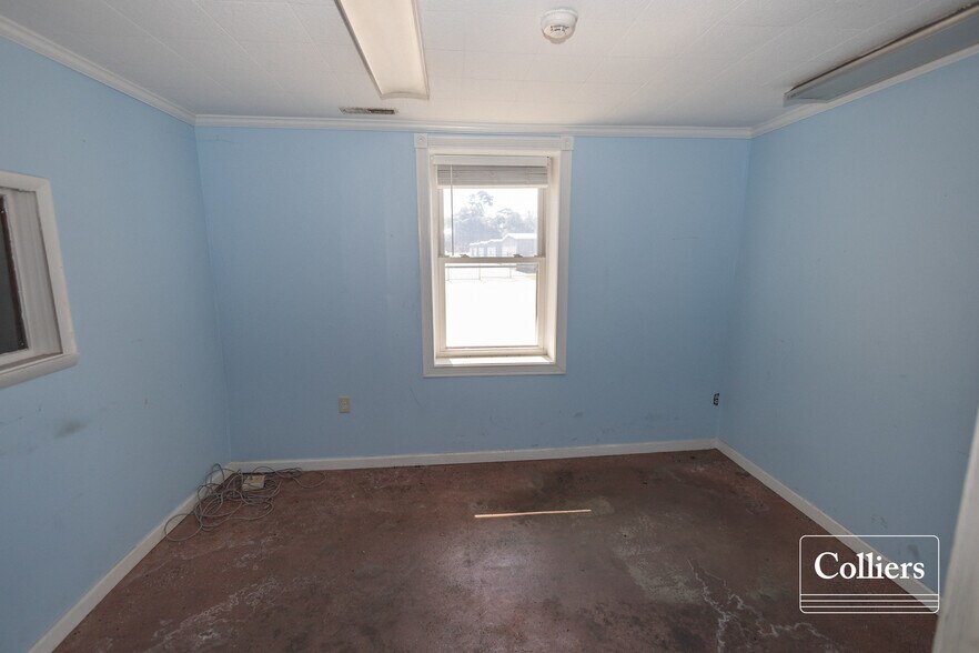 More Photos Of 1812 Mascaro Ln, Port Royal Industrial For Lease