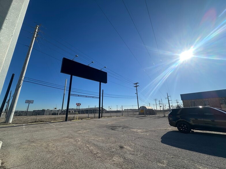 More Photos Of 2764 Interstate 30, Mesquite Land For Sale