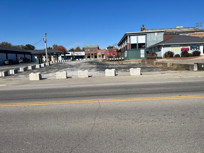More Photos Of 118 W 4th St, Fulton Land For Lease