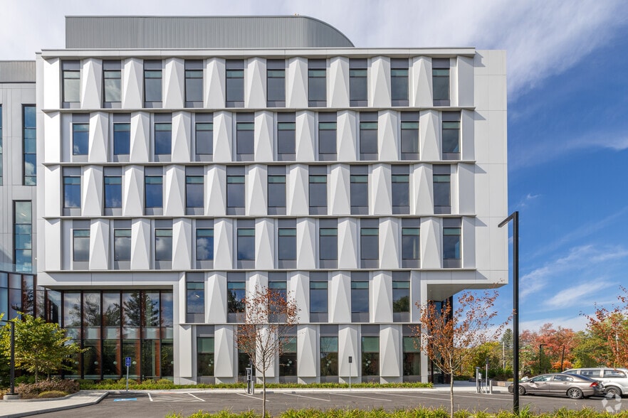 More Photos Of 440 Bedford St, Lexington Research And Development For Lease