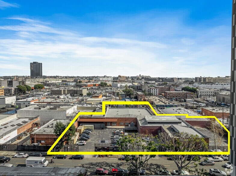 More Photos Of 540 S Crocker St, Los Angeles Industrial For Sale