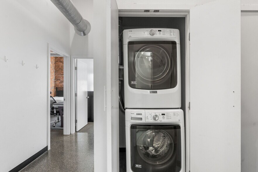 More Photos Of 123 Court St, Binghamton Apartments For Sale