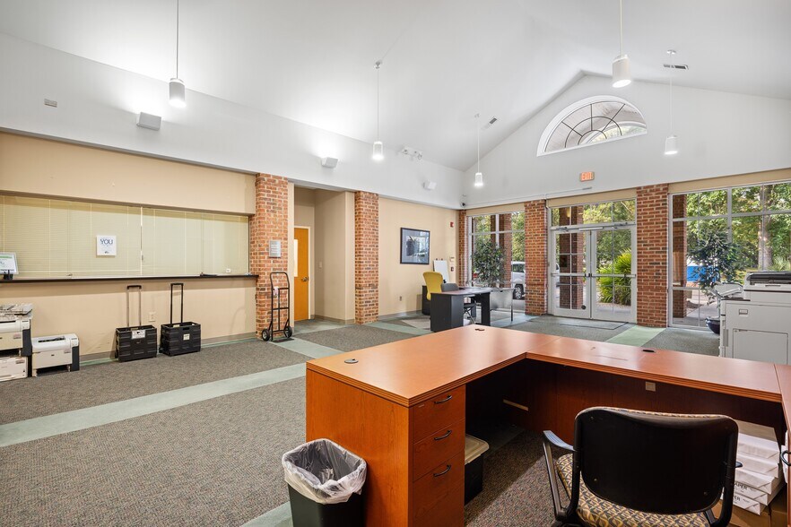 More Photos Of 160 Willbrook Blvd, Pawleys Island Office For Lease