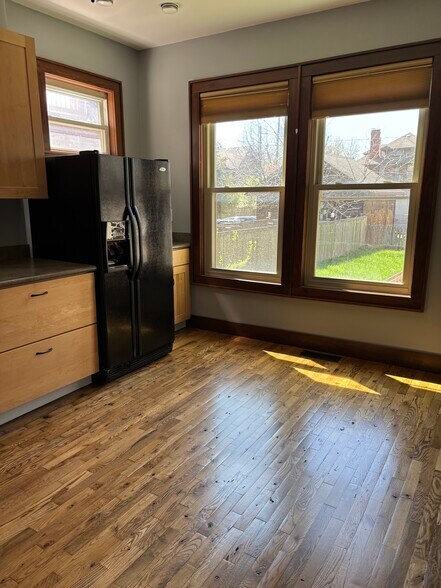 More Photos Of 163 S 17th St, Columbus Multifamily For Sale