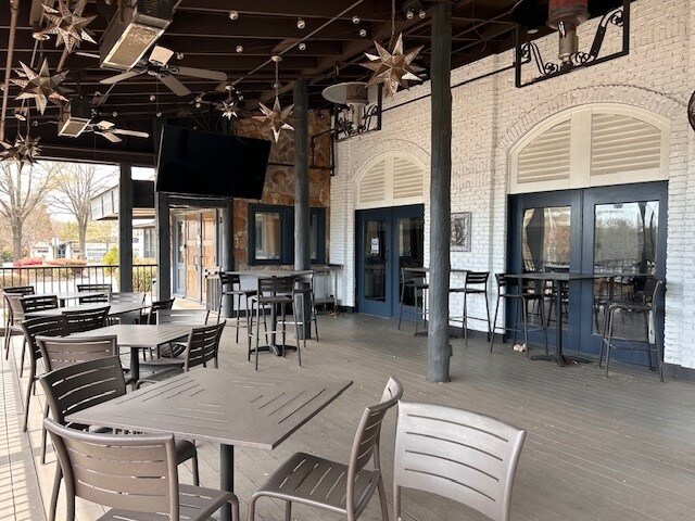 More Photos Of 10575 Davis Dr, Alpharetta Restaurant For Sale