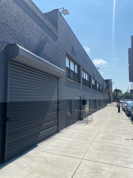 More Photos Of 1732 S Broad St, Philadelphia Medical For Lease