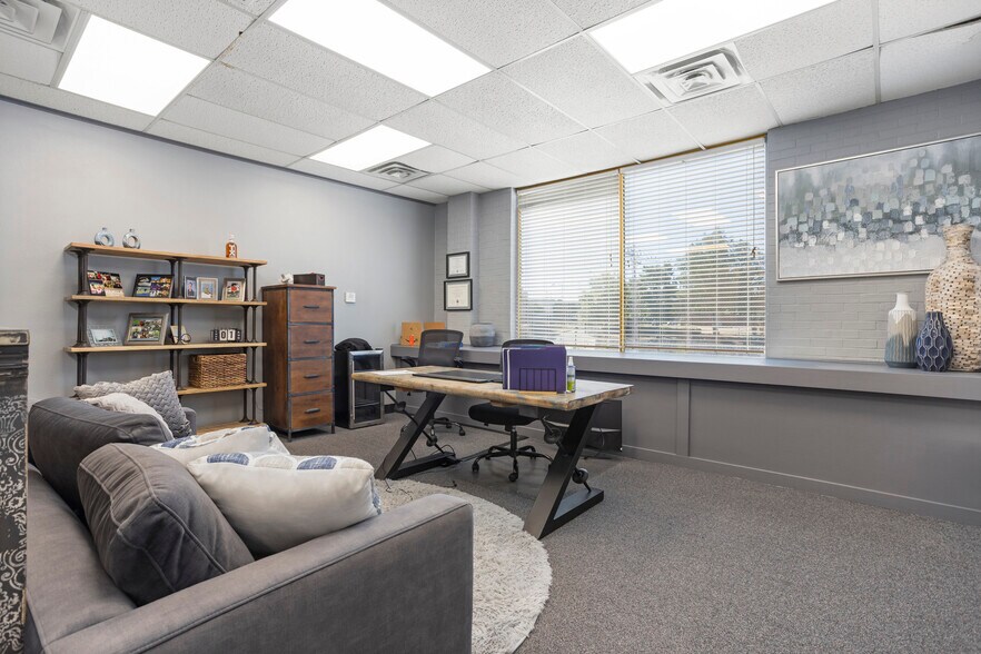 More Photos Of 910 Collier St, Fort Worth Loft Creative Space For Lease