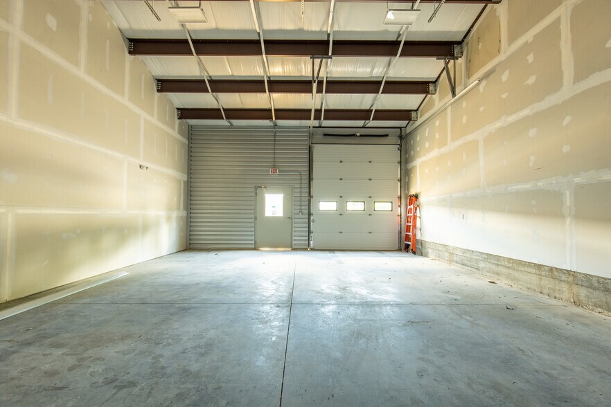 More Photos Of 399 Ledyard St, Hartford Flex For Lease