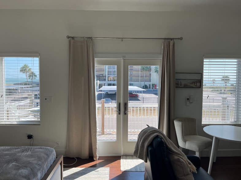 More Photos Of 4209 Gulfbreeze Blvd, Corpus Christi Multifamily For Sale