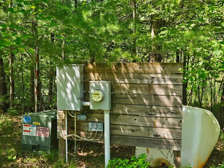 More Photos Of N13903 State Road 80, Necedah Hotel For Sale