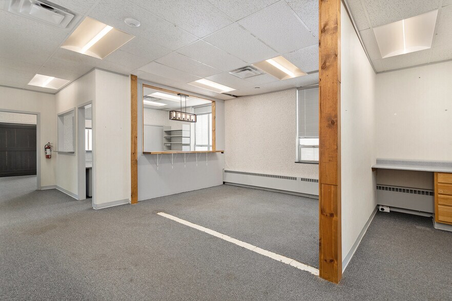 More Photos Of 500 W Crosstown Pky, Kalamazoo Medical For Sale