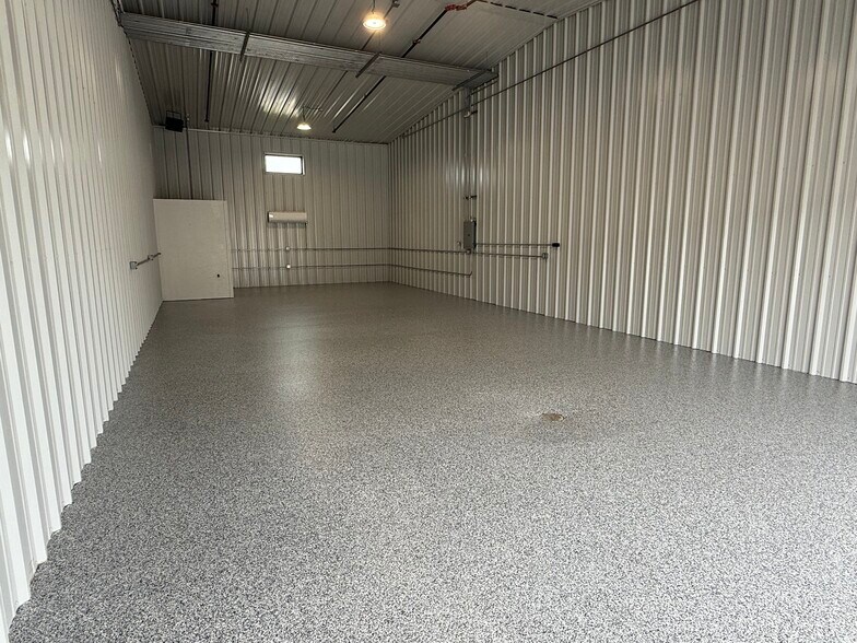 More Photos Of 1575 NW Gettysburg Ln, Waukee Flex For Sale