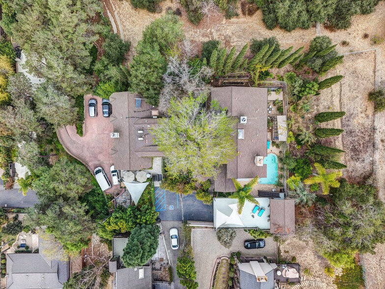 More Photos Of 21095 Raquel Rd, Laguna Beach Specialty For Sale