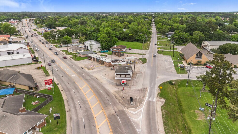 More Photos Of 5202 S Main St, Crosby General Retail For Sale