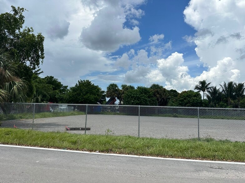 More Photos Of 2269 Indian Rd, West Palm Beach Unknown For Lease