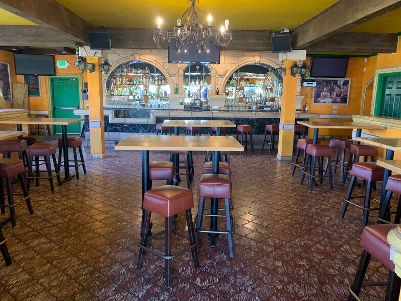 More Photos Of 2490 Fair St, Chico Restaurant For Lease