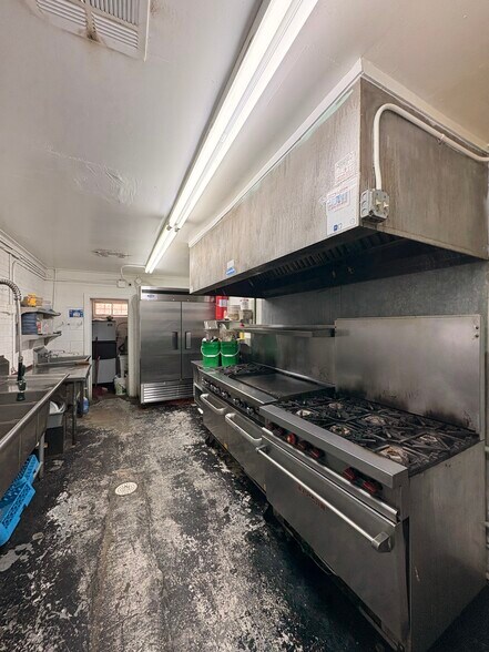 More Photos Of 2221 S Central Ave, Oklahoma City Restaurant For Sale