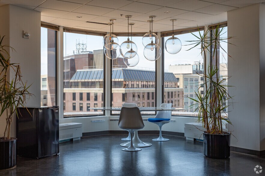 More Photos Of 1025 Connecticut Ave NW, Washington Office For Lease