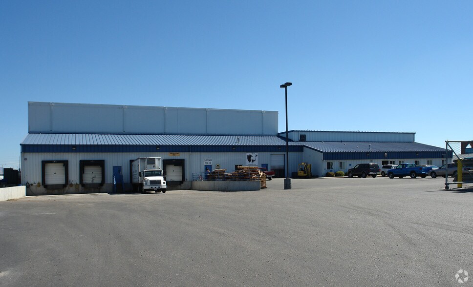 More Photos Of 1346 N Hickory Ave, Meridian Warehouse For Sale