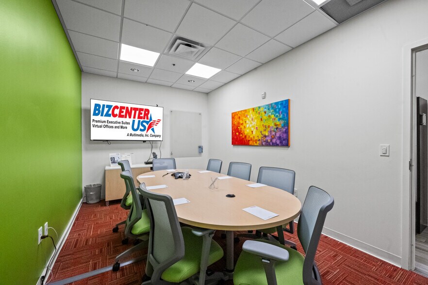 More Photos Of 6000 Metrowest Blvd, Orlando Coworking Space