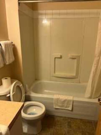 More Photos Of 830 Main Av W, Sundre Hotel For Sale