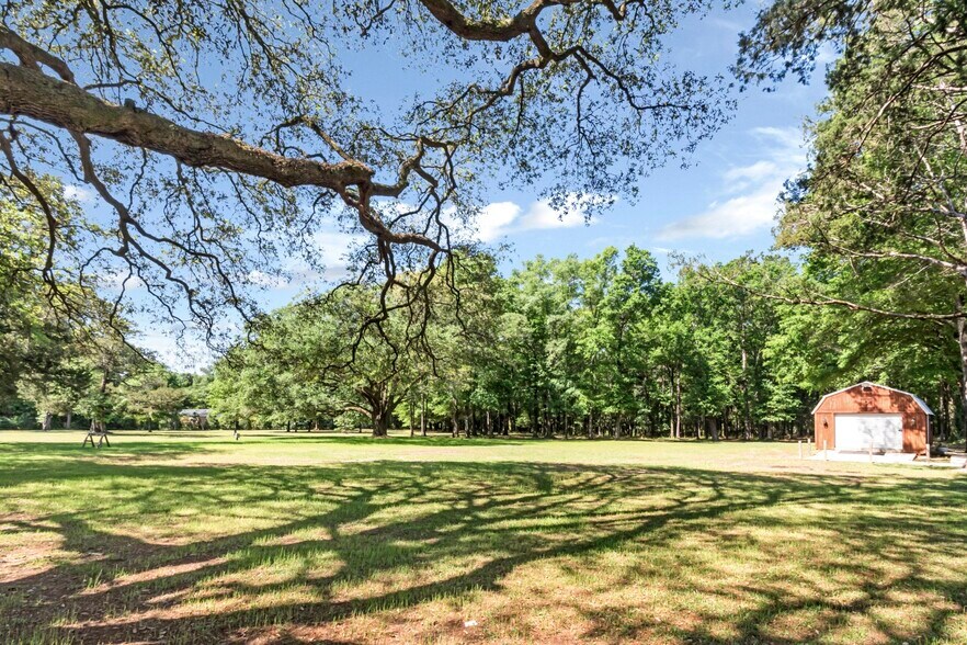 More Photos Of 5725 Jarrett Rd, Prichard Lodge Meeting Hall For Sale