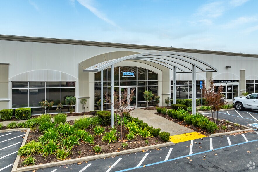 More Photos Of 11281 Pyrites Way, Rancho Cordova Light Distribution For Lease