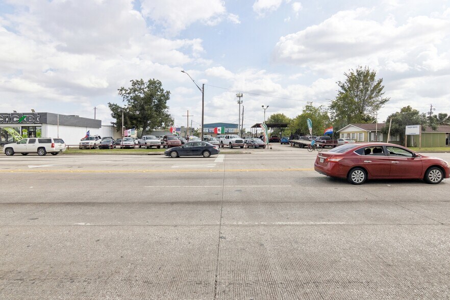 More Photos Of 508 College Ave, South Houston Auto Repair For Sale