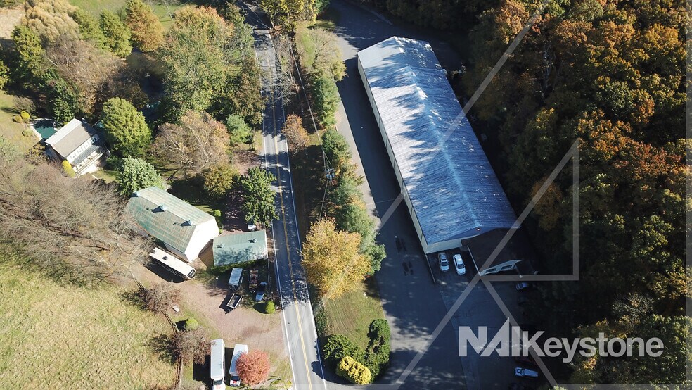 More Photos Of 448 Imperial Dr, Mohnton Warehouse For Sale