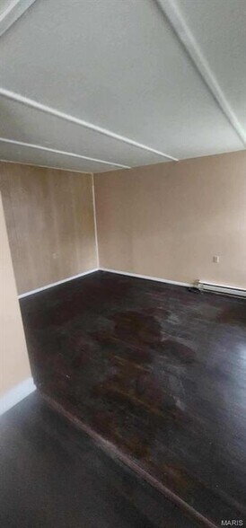 More Photos Of 586 4th St, Qulin Apartments For Sale