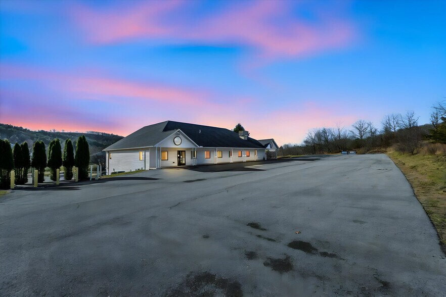 More Photos Of 200 Pine Brook Pl, Orwigsburg Medical For Lease