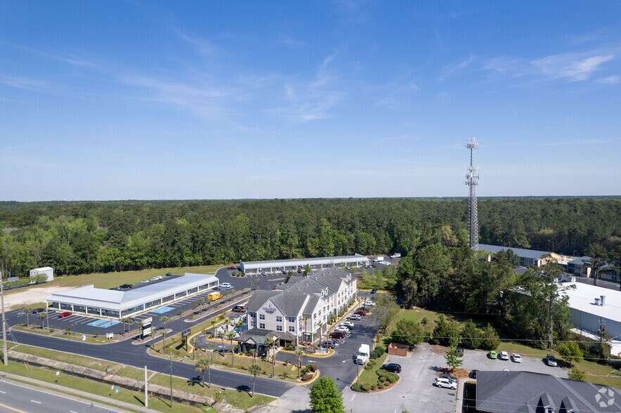 More Photos Of 742 E General Stewart Way, Hinesville Hotel For Sale