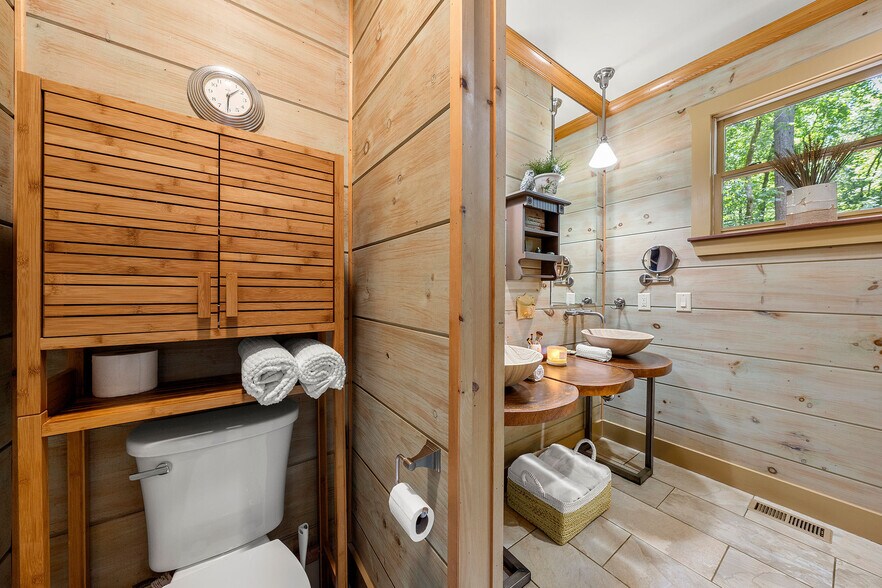 More Photos Of 1638 Old Minor Rd, Culloden Specialty For Sale