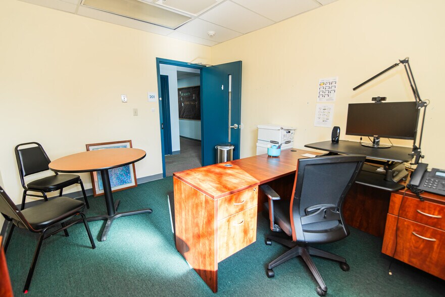 More Photos Of 1616 Orthodox St, Philadelphia Schools For Sale