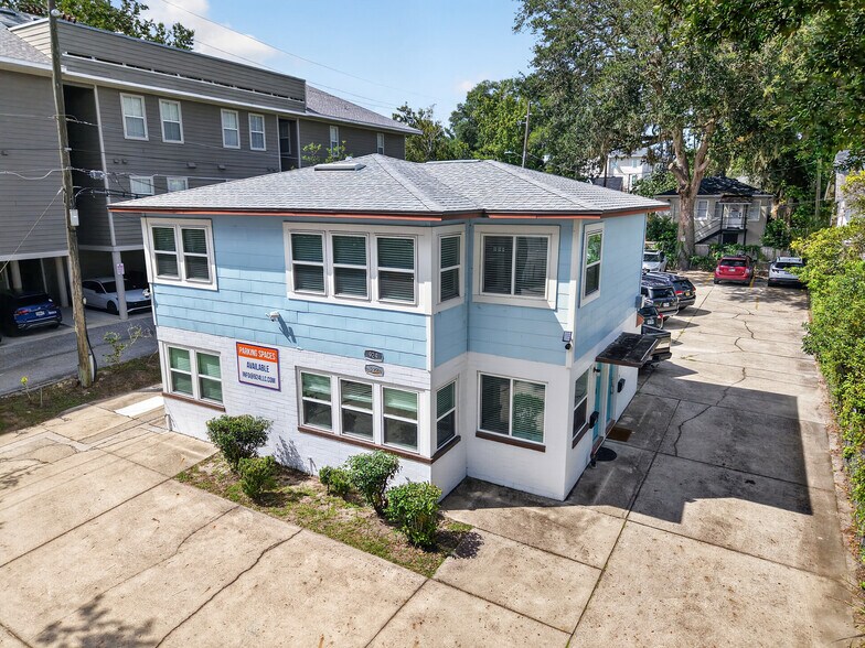 Primary Photo Of 922 SW 7th Ave, Gainesville Apartments For Sale