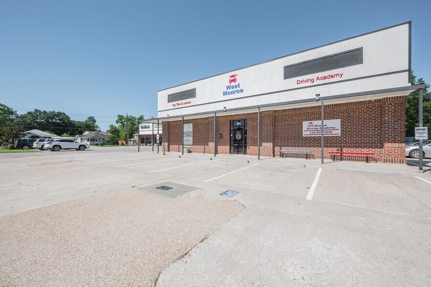 More Photos Of 406-410 N 6th St, West Monroe Light Manufacturing For Sale