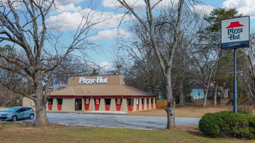 Primary Photo Of 200 Franklin Springs St, Royston Restaurant For Sale